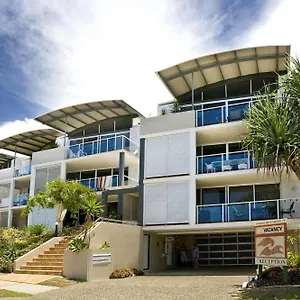 aqua-promenade-beachfront-apartments.queenslandhotels.net/