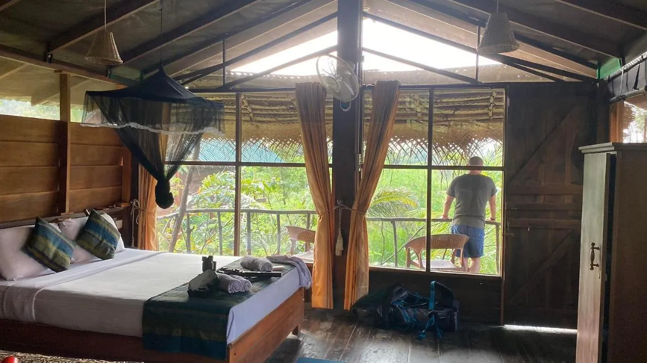 Chena Huts Eco Resort Sigiriya 0*,