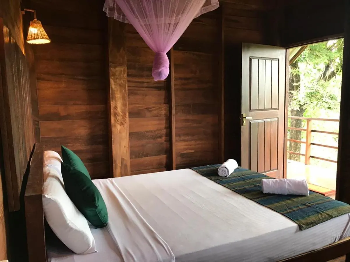 Chena Huts Eco Resort Sigiriya