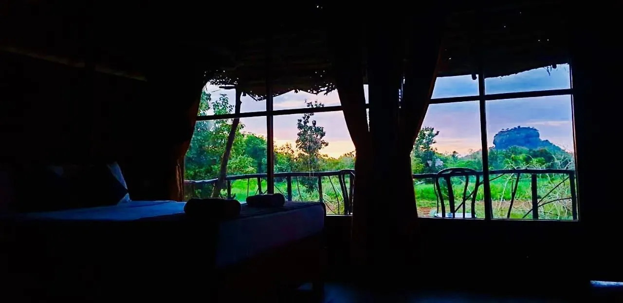 Chena Huts Eco Resort Sigiriya